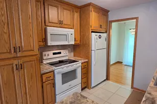 12123 Red Oak Ct S, Burnsville, MN 55337 - Photo 9