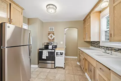 3116 Hampshire Avenue S, Saint Louis Park, MN 55426 - Photo 9