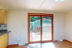 689 E Lake Blvd, Winona, MN 55987 - Photo 9