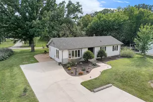 54719 270th St, Austin, MN 55912 - Photo 23