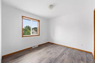 2910 Crescent Ridge Trail, Saint Cloud, MN 56301 - Photo 23