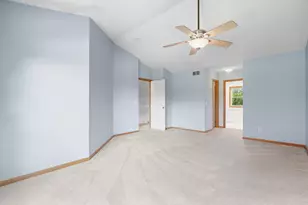 8013 Greenbriar Ct, Woodbury, MN 55125 - Photo 15