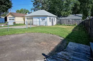 1152 W 5th St, Winona, MN 55987 - Photo 25