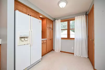 1152 W 5th Street, Winona, MN 55987 - Photo 9