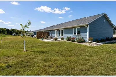 2215 Lake Avenue, New Ulm, MN 56073 - Photo 27
