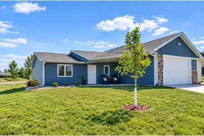 2215 Lake Avenue, New Ulm, MN 56073 - Photo 1