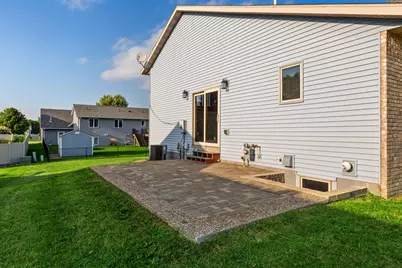 1390 18th Street SE, Owatonna, MN 55060 - Photo 11