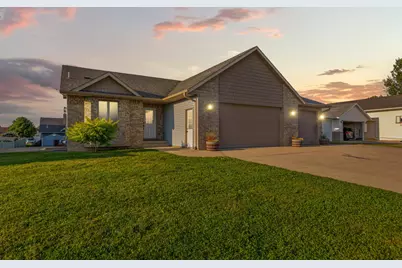 1390 18th Street SE, Owatonna, MN 55060 - Photo 1