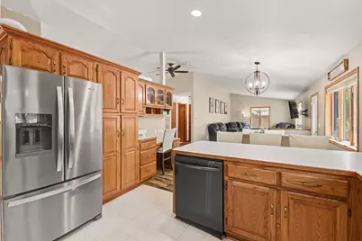 610 W Maple Street, Edgerton, MN 56128 - Photo 9
