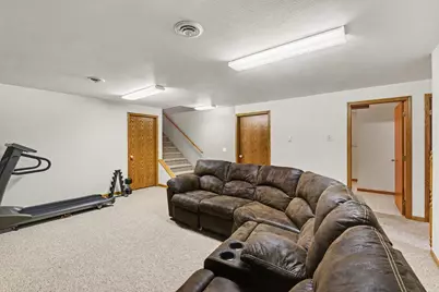 610 W Maple Street, Edgerton, MN 56128 - Photo 17