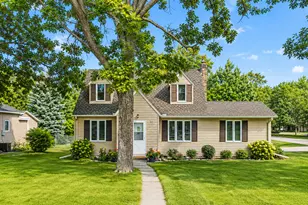 217 2nd Ave NE, New London, MN 56273 - Photo 1