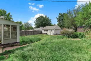 1873 Hawthorne Ave E, Saint Paul, MN 55119 - Photo 21