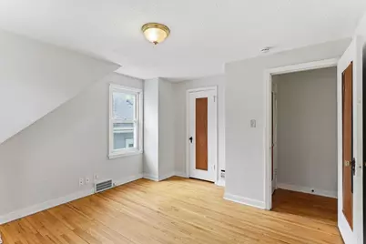 1873 Hawthorne Avenue E, Saint Paul, MN 55119 - Photo 17