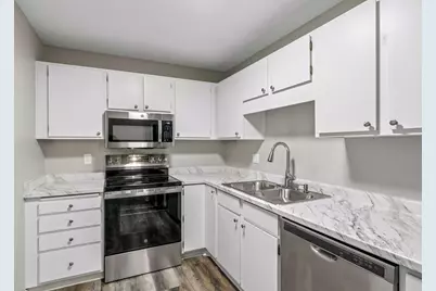 7600 157th Street W #205, Apple Valley, MN 55124 - Photo 9