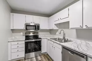 7600 157th St W, Apple Valley, MN 55124 - Photo 9