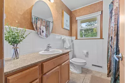 8106 Vincent Avenue S, Bloomington, MN 55431 - Photo 11