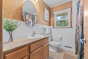 8106 Vincent Ave S, Bloomington, MN 55431 - Photo 11