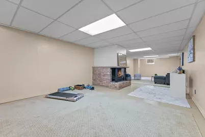 8106 Vincent Avenue S, Bloomington, MN 55431 - Photo 17