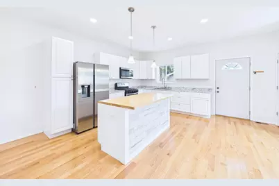 983 Cook Avenue E, Saint Paul, MN 55106 - Photo 11