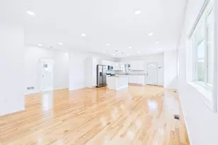 983 Cook Ave E, Saint Paul, MN 55106 - Photo 5