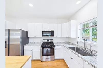 983 Cook Avenue E, Saint Paul, MN 55106 - Photo 13