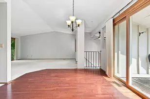 7232 Woodstock Dr, Bloomington, MN 55438 - Photo 7