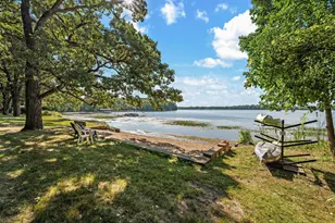 130 Lakeview Rd E, Chanhassen, MN 55317 - Photo 29