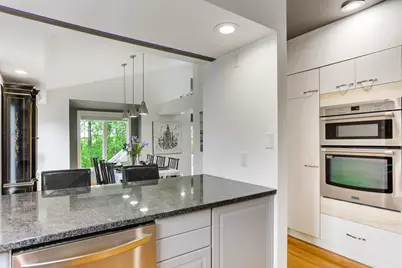 2925 Minnehaha Curve, Minnetonka, MN 55391 - Photo 21