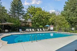 3531 Oakton Dr, Hopkins, MN 55305 - Photo 3