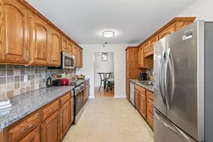 6976 Langford Ct, Edina, MN 55436 - Photo 9