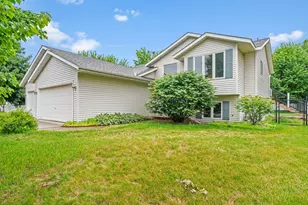 6284 Corwin Ct, Inver Grove Heights, MN 55076 - Photo 1