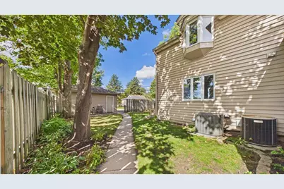 3318 Ulysses Street NE, Minneapolis, MN 55418 - Photo 13