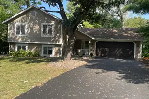 900 Lacota Ln, Burnsville, MN 55337 - Photo 1