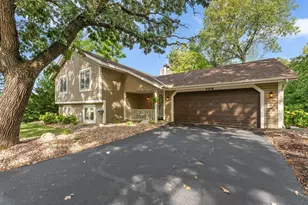 900 Lacota Ln, Burnsville, MN 55337 - Photo 1