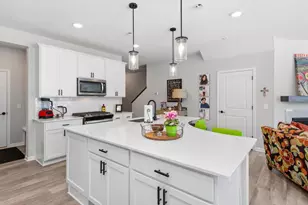 4876 Avery Ct, Eagan, MN 55123 - Photo 5