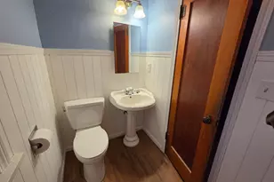 413 St Thomas Ave, Albert Lea, MN 56007 - Photo 9