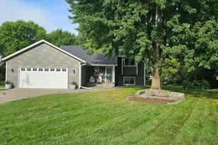 804 Zakrajshek Ct, Sartell, MN 56377 - Photo 1