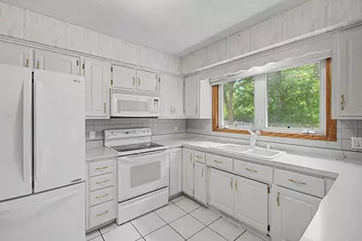 13901 92nd Place N, Maple Grove, MN 55369 - Photo 7
