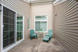 569 Mission Hills Dr, Chanhassen, MN 55317 - Photo 21