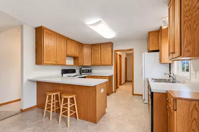 198 Cedar Cove Lane, Owatonna, MN 55060 - Photo 11