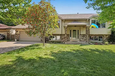 5624 Pascal Street, Shoreview, MN 55126 - Photo 3