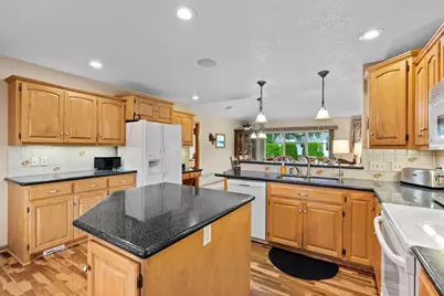 140 Cedar Drive S, Lester Prairie, MN 55354 - Photo 13
