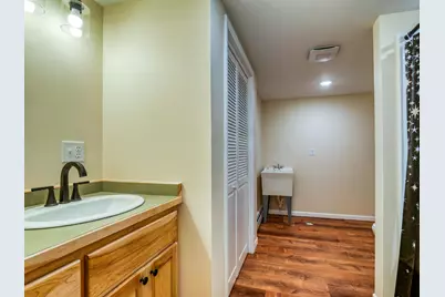 2011 Norton Avenue NW, Bemidji, MN 56601 - Photo 23