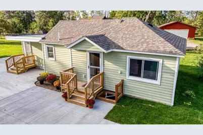 2011 Norton Avenue NW, Bemidji, MN 56601 - Photo 1
