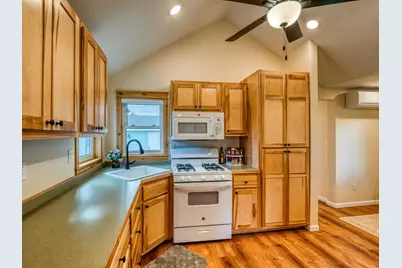 2011 Norton Avenue NW, Bemidji, MN 56601 - Photo 11