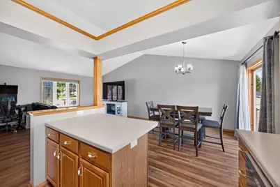4639 Manor Park Drive NW, Rochester, MN 55901 - Photo 9