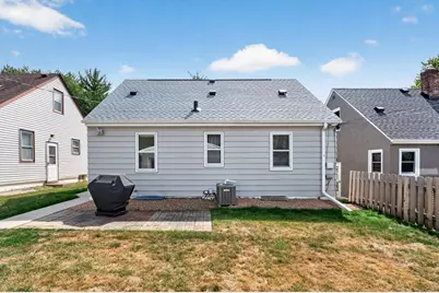 1949 Nevada Avenue E, Saint Paul, MN 55119 - Photo 17