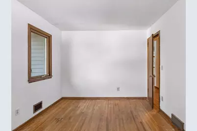1528 Aquila Avenue N, Golden Valley, MN 55427 - Photo 17