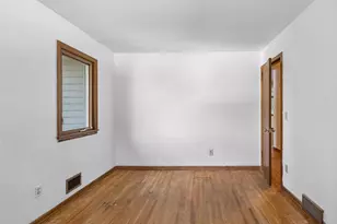 1528 Aquila Ave N, Golden Valley, MN 55427 - Photo 17