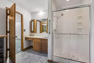 1528 Aquila Ave N, Golden Valley, MN 55427 - Photo 25